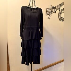 REDUCED TO MAKE SPACE Spense Black Long Sleeve Tiered Dress thin sweater like